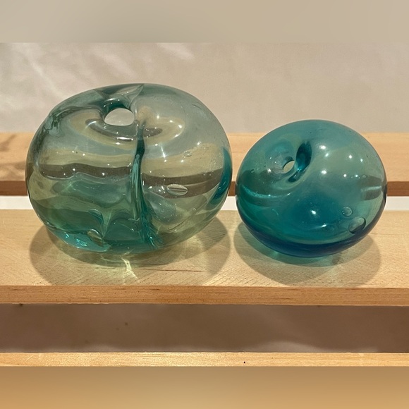 Hand Blown Glass Art Sculptures in Teal and Aqua. Artisan Signed. - Picture 1 of 6